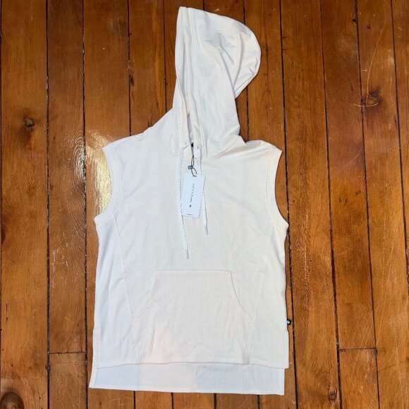 Sleeveless hoodie - Picture 3 of 12